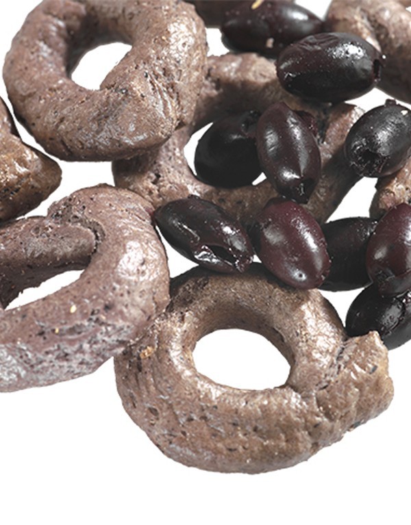 Black Olives taralli